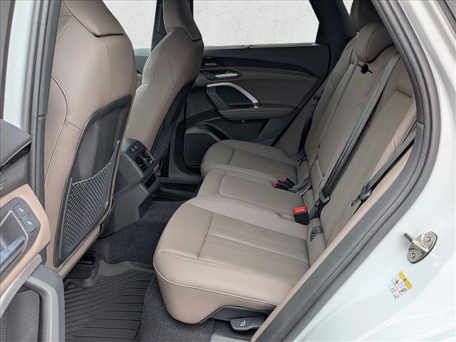 New 2025 Audi Q5 Premium Plus image 15