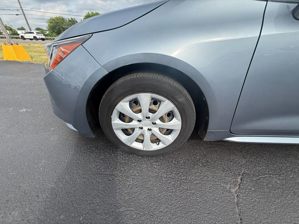 Used 2020 Toyota Corolla LE FWD image 10