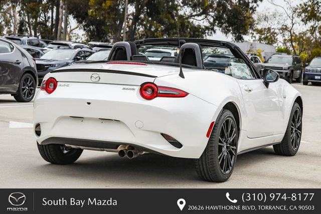New 2026 MAZDA MX-5 Miata Club w/ Interior Package RWD image 8