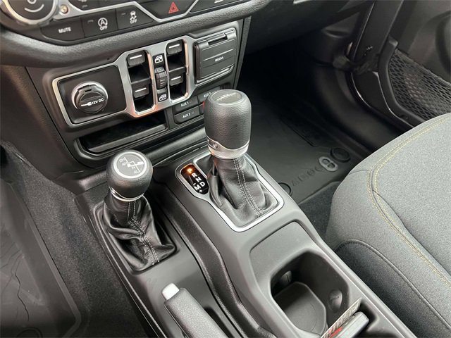 New 2025 Jeep Gladiator Sport image 23