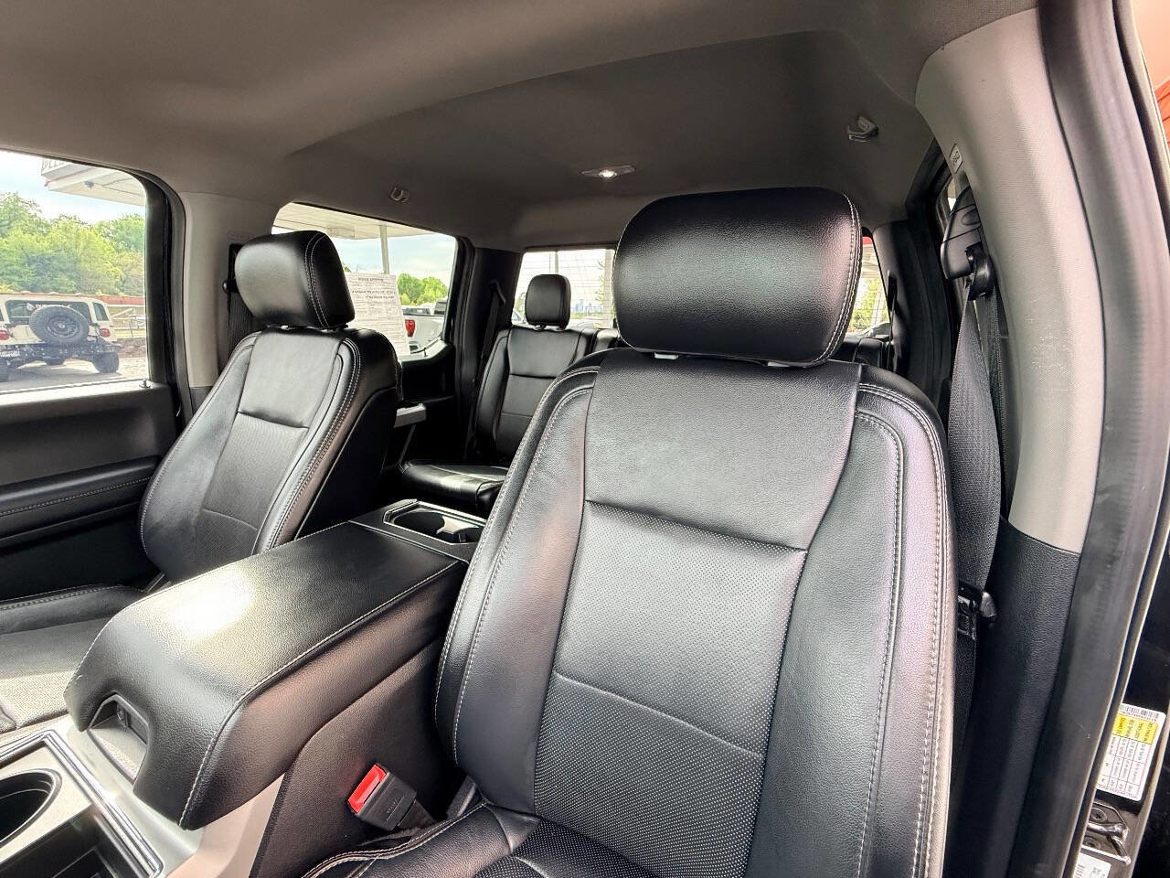 Used 2019 Ford F250 Lariat w/ Lariat Value Package AWD/4WD image 35