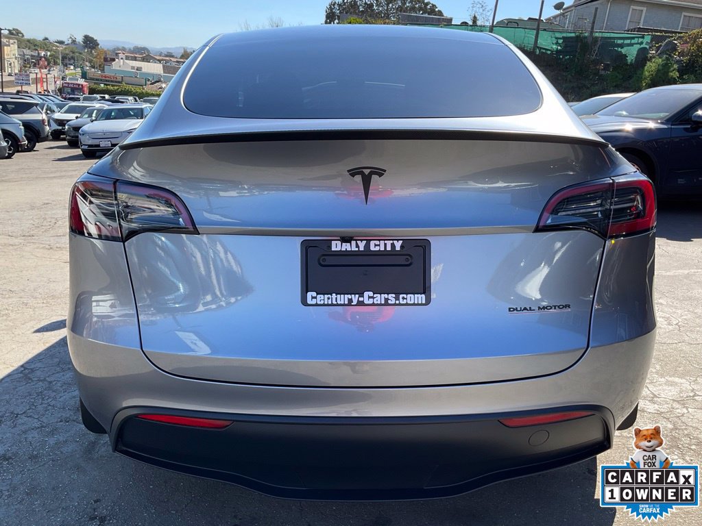 Used 2025 Tesla Model Y Performance AWD/4WD image 4
