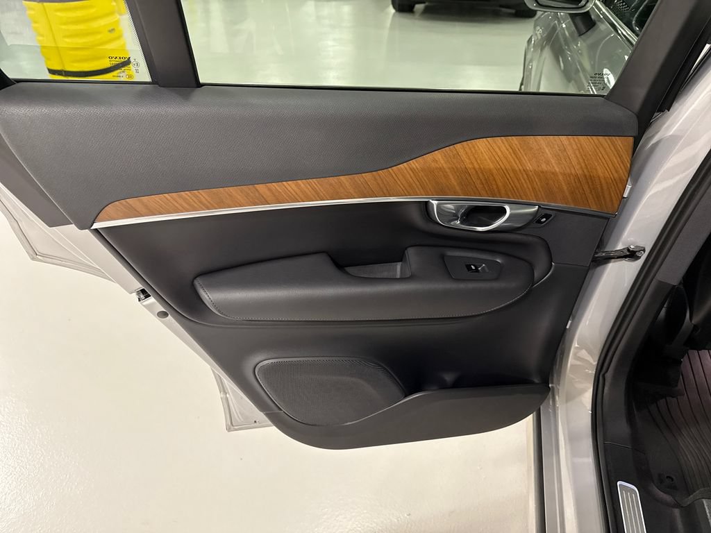 Certified 2023 Volvo XC90 B6 Plus w/ Protection Package AWD/4WD image 21