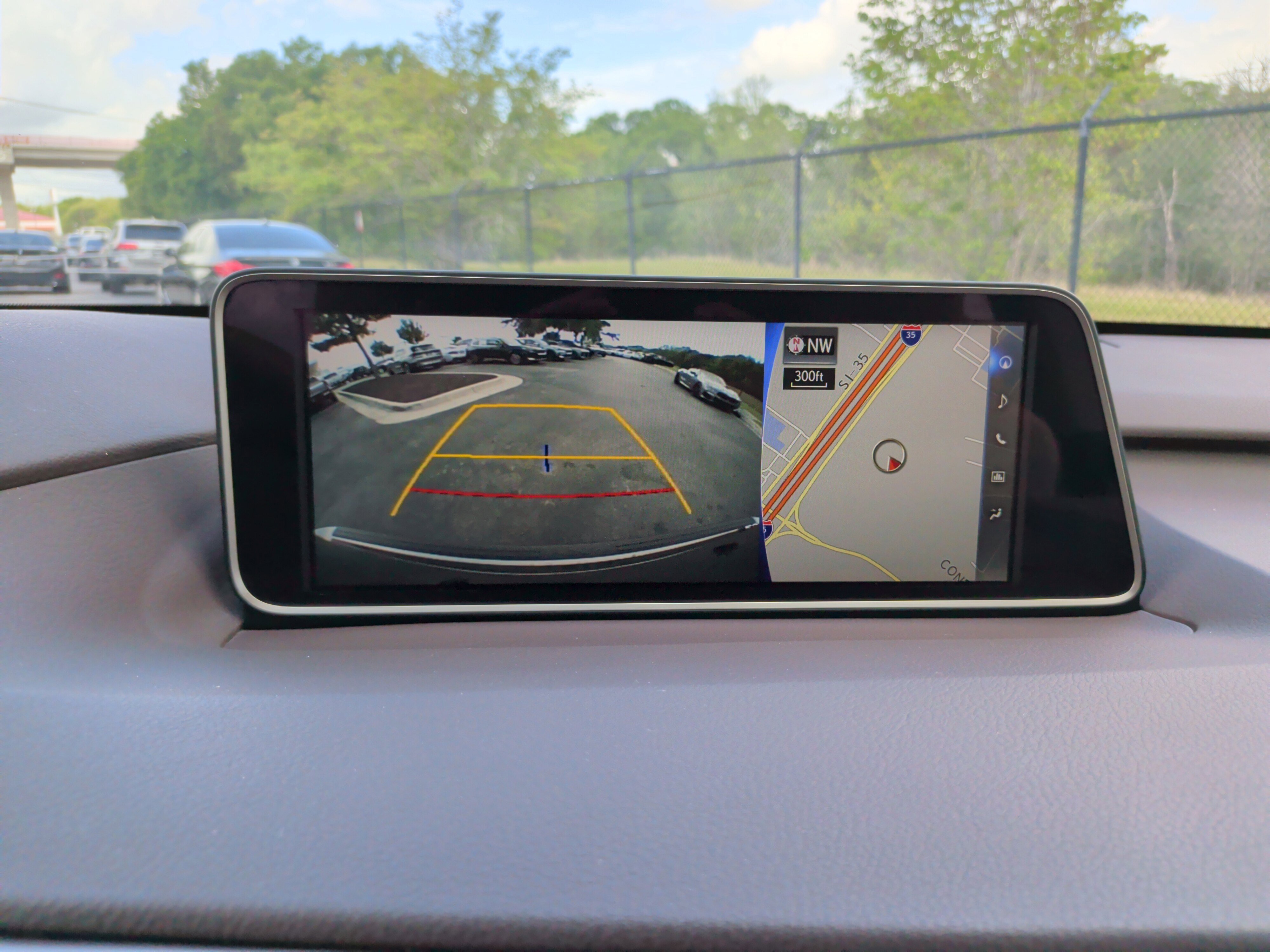 Used 2018 Lexus RX 350 FWD w/ Premium Package image 17