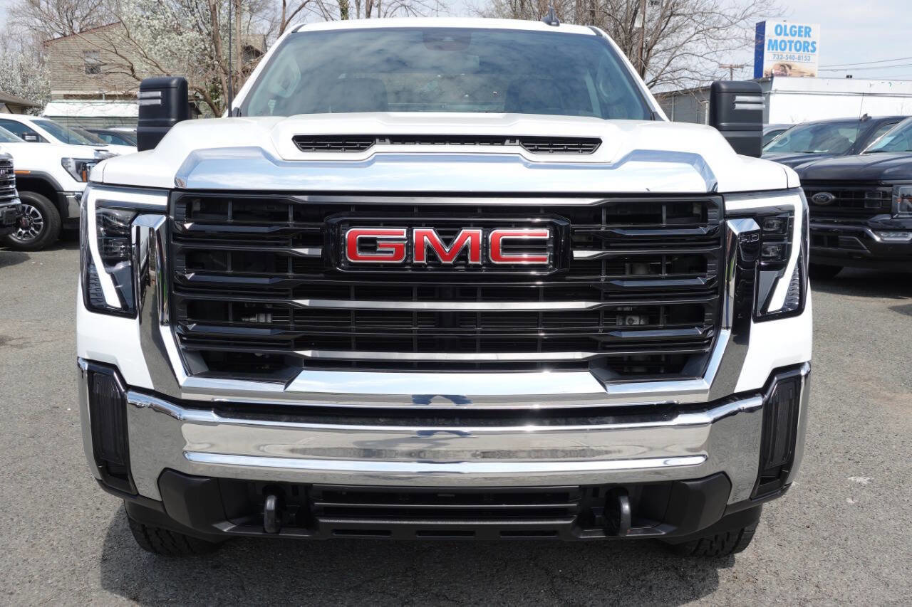Used 2024 GMC Sierra 2500 Pro AWD/4WD image 6