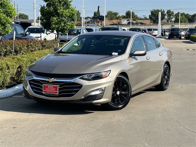 Used 2023 Chevrolet Malibu LT image 2