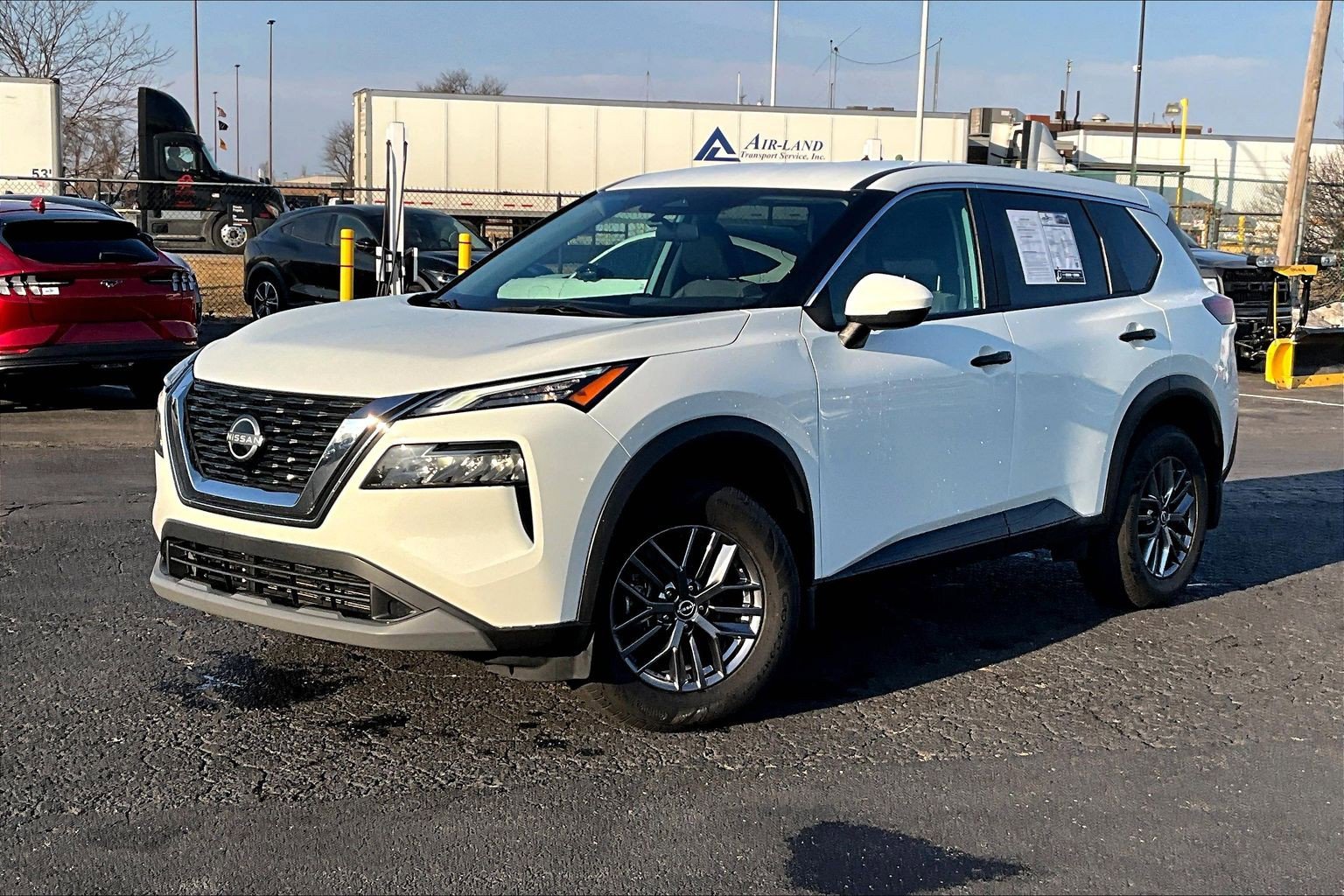 Used 2022 Nissan Rogue S image 6