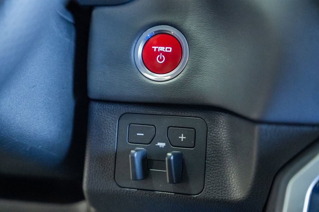 Used 2024 Toyota Sequoia Platinum w/ TRD Off-Road Package AWD/4WD image 31