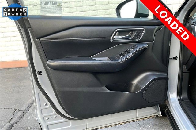 Used 2024 Nissan Rogue Platinum image 22