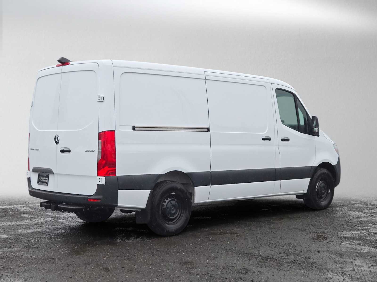 Used 2026 Mercedes-Benz Sprinter 2500 image 3