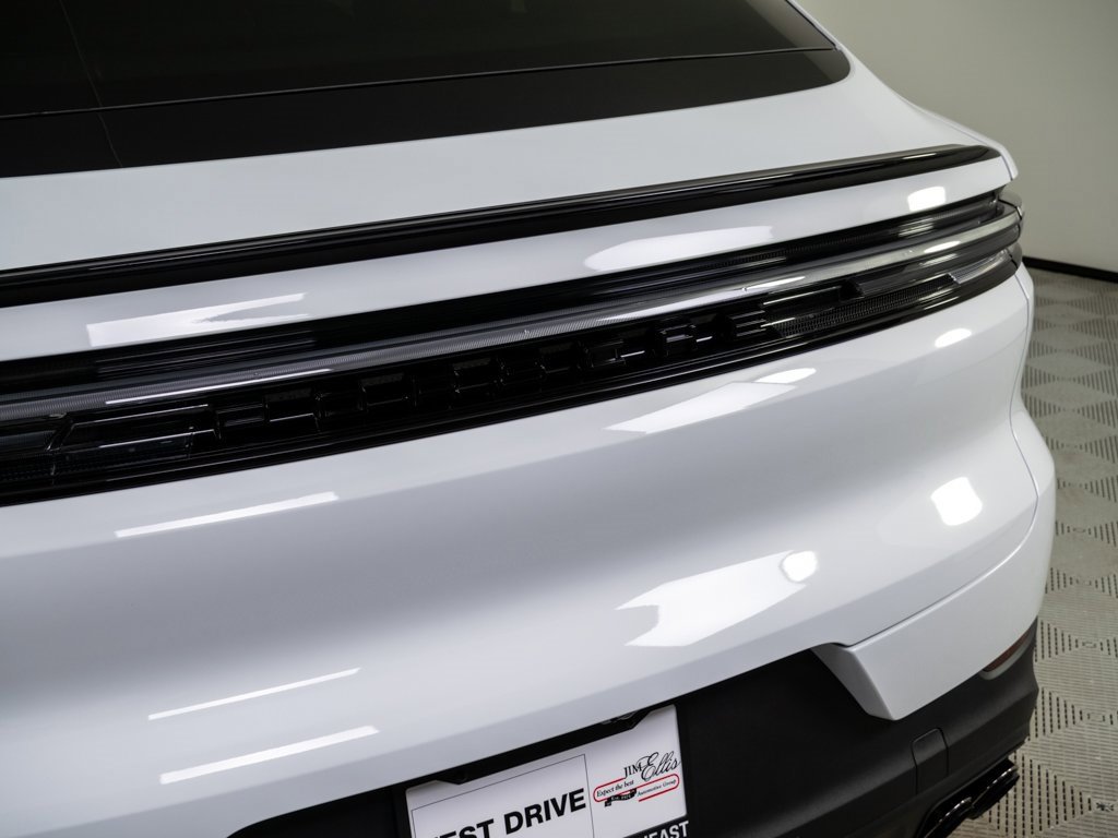 New 2026 Porsche Cayenne S image 38