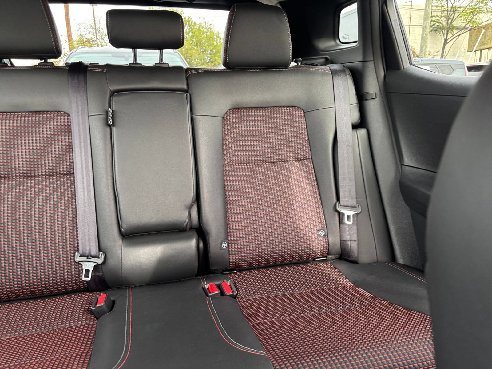 Used 2026 Nissan Kicks SR AWD/4WD image 35