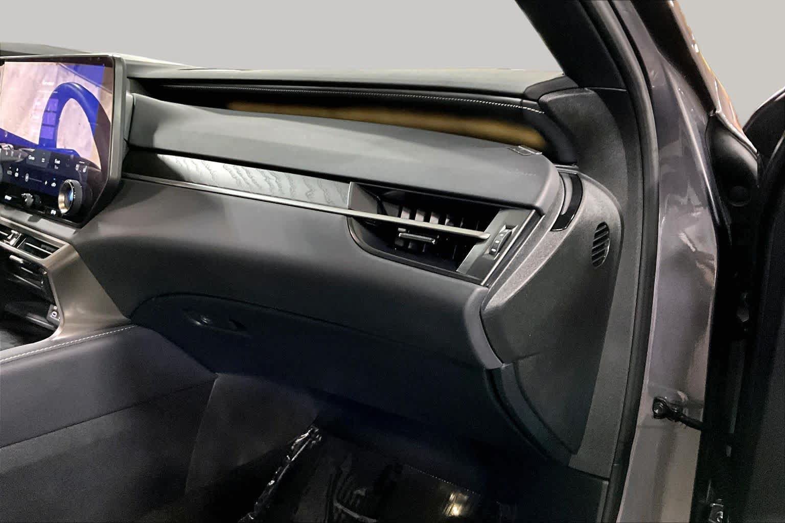 Used 2023 Lexus RX 350 Premium w/ Accessory Package AWD/4WD image 19