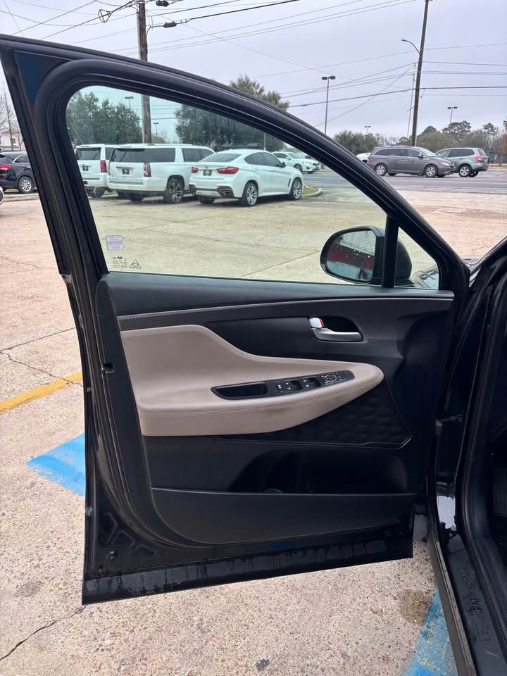 Used 2019 Hyundai Santa Fe SEL image 7