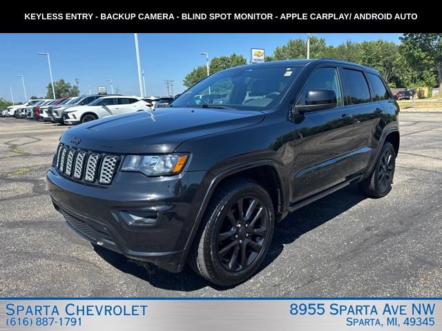 Used 2019 Jeep Grand Cherokee Altitude AWD/4WD image 7
