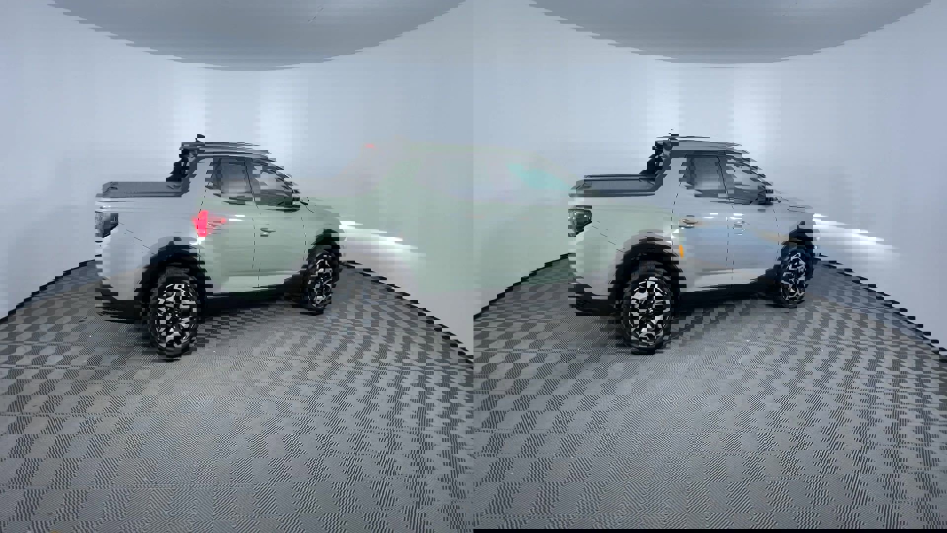 Used 2024 Hyundai Santa Cruz Limited image 9