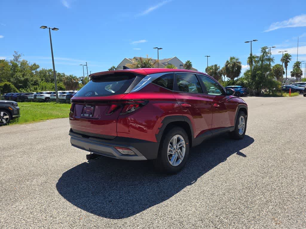 New 2026 Hyundai Tucson SE w/ Tow & Go Package FWD image 7