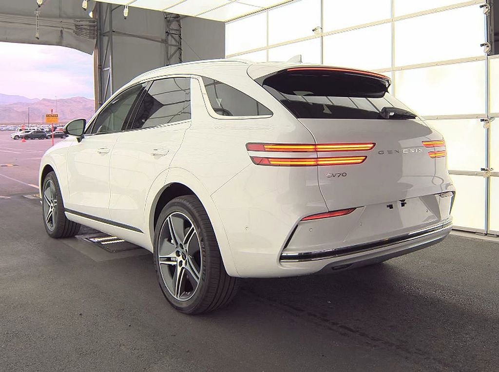 Used 2026 Genesis Electrified GV70 Prestige AWD/4WD image 3