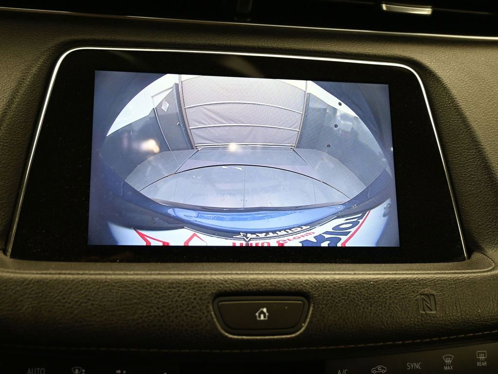 Used 2019 Cadillac XT4 Premium Luxury w/ Cold Weather Package image 13