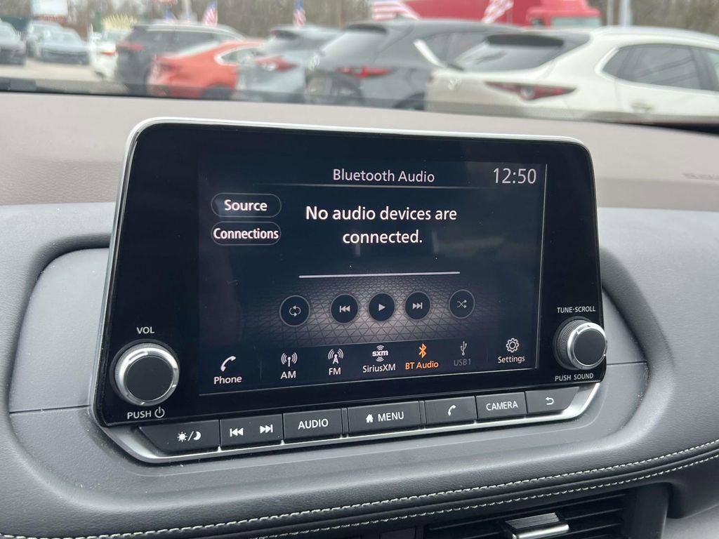 Used 2023 Nissan Rogue SV image 28