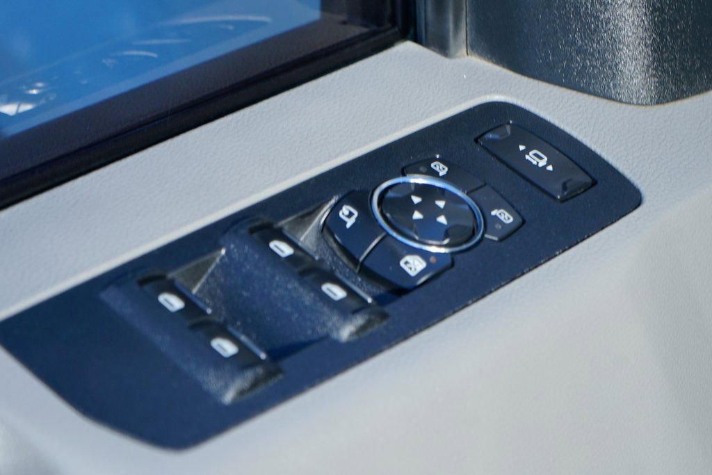 Used 2017 Ford F250 XLT w/ XLT Value Package image 16