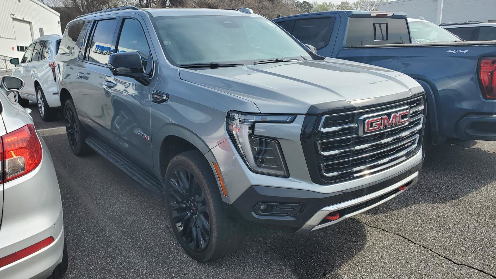 Used 2026 GMC Yukon XL AT4 w/ LPO, Floor Liner Package image 2