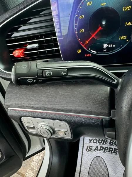 Used 2020 Mercedes-Benz GLE 350 4MATIC image 46