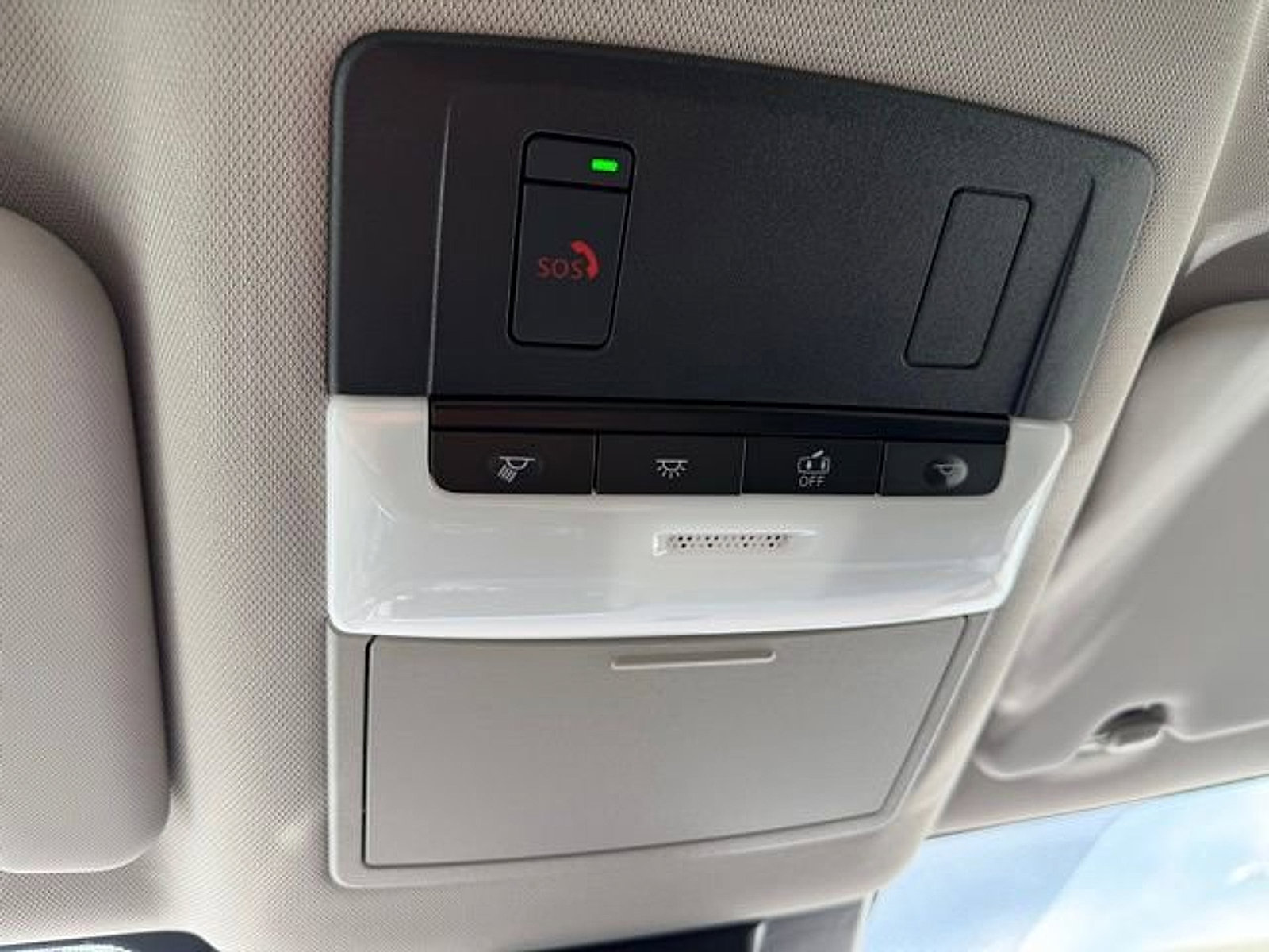 Used 2023 Nissan Rogue SV AWD/4WD image 18