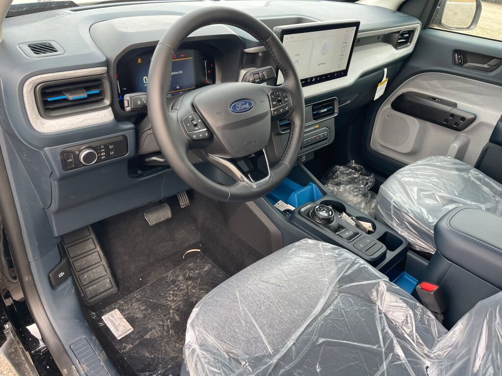 New 2026 Ford Maverick XLT w/ XLT Luxury Package image 6