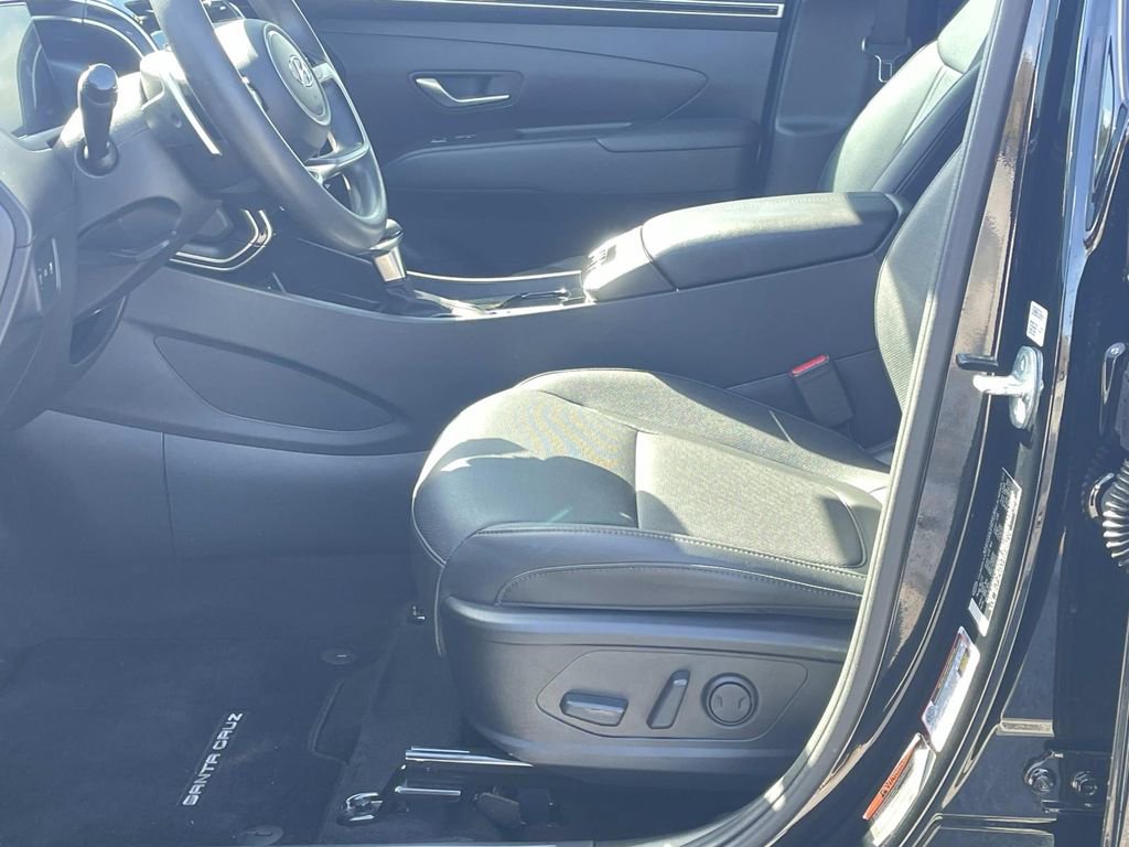 Used 2024 Hyundai Santa Cruz Night image 16