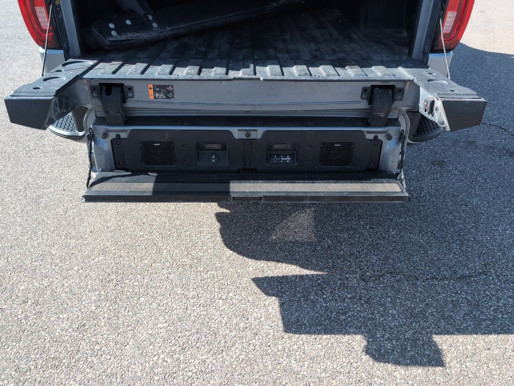 Used 2020 GMC Sierra 1500 AT4 w/ AT4 Premium Package AWD/4WD image 8