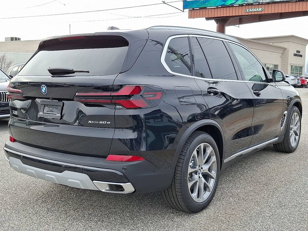 Used 2026 BMW X5 xDrive50e w/ Premium Package AWD/4WD image 7