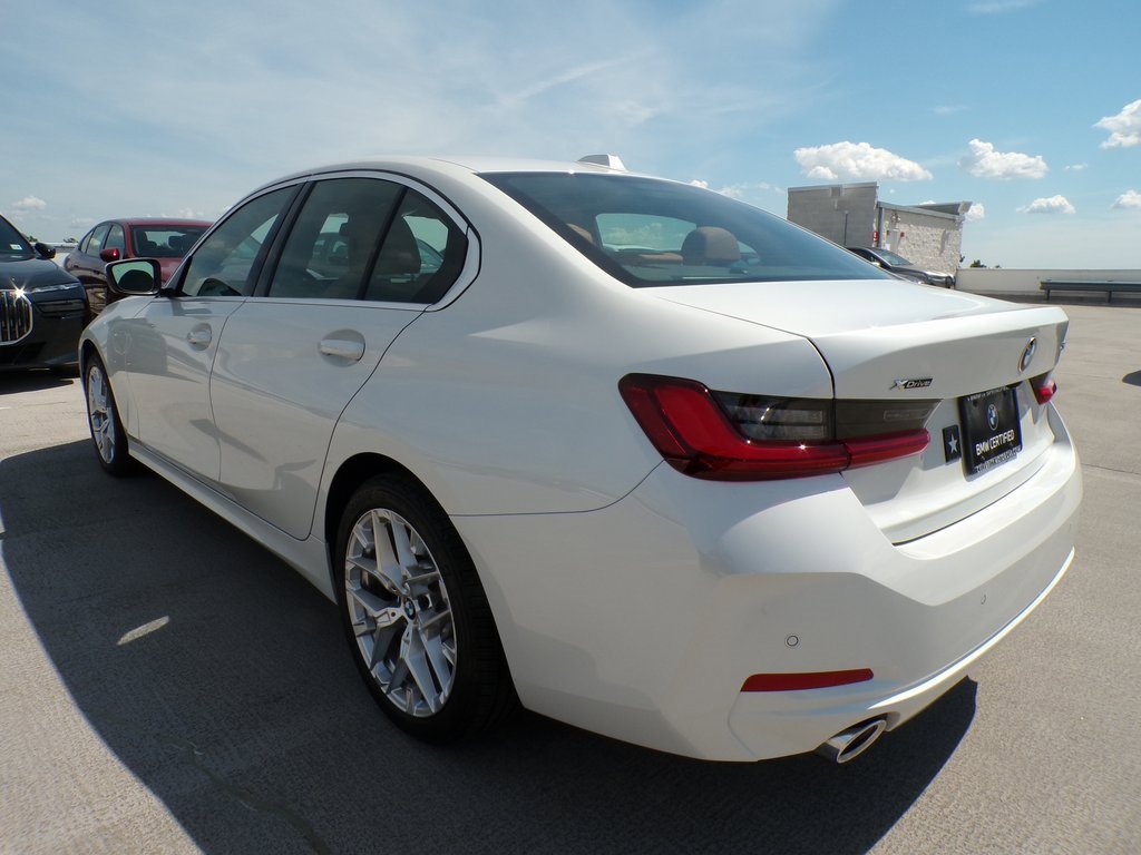 Certified 2025 BMW 330i xDrive Sedan w/ Convenience Package image 4