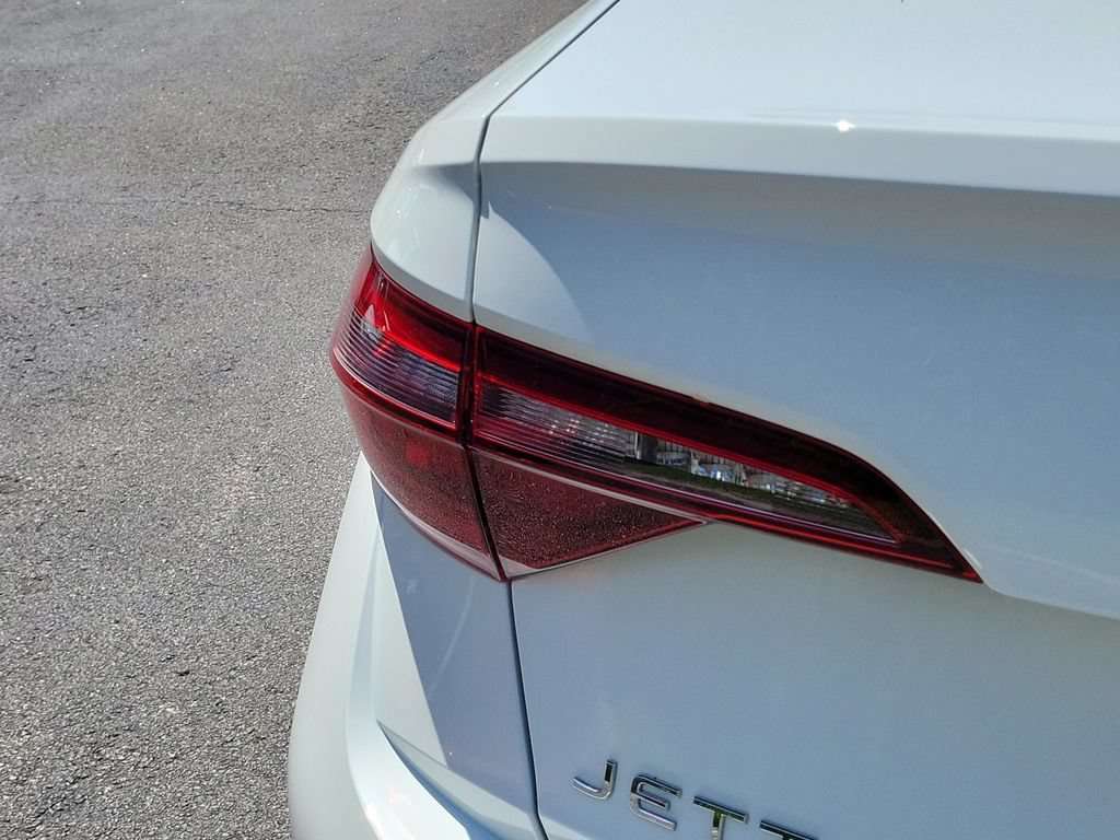 Used 2023 Volkswagen Jetta Sport FWD image 31