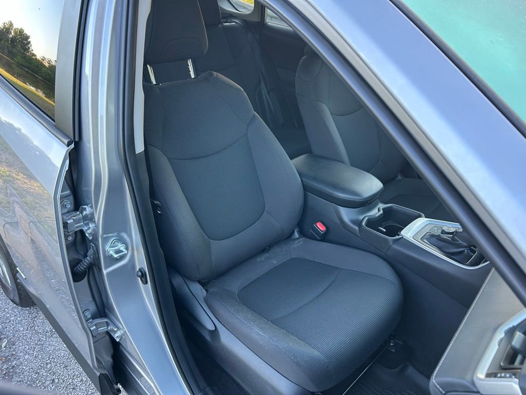 Used 2024 Toyota RAV4 LE AWD/4WD image 15