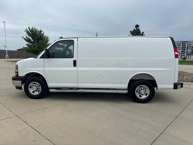 Used 2025 Chevrolet Express 2500 w/ Driver Convenience Package RWD image 36