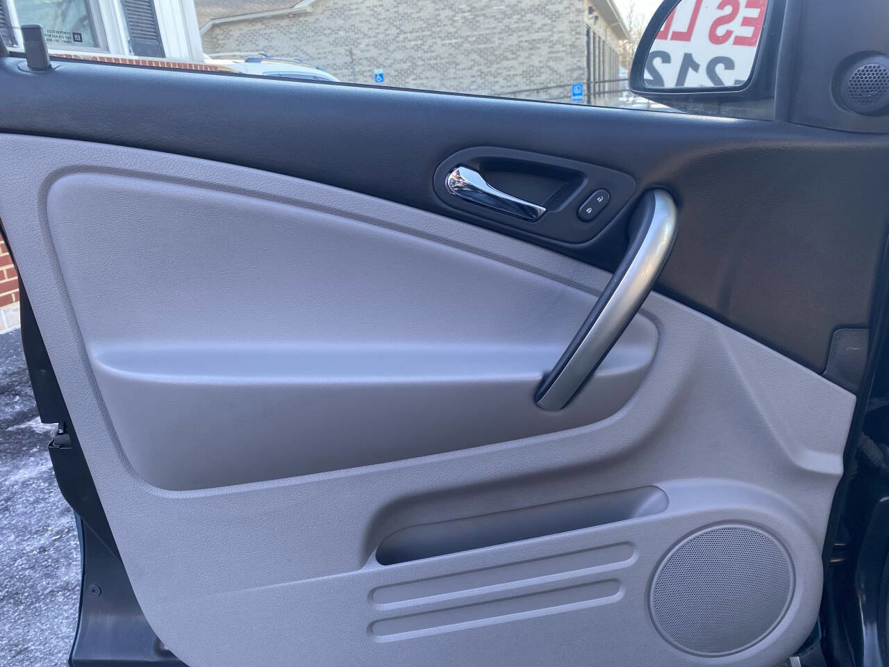 Used 2007 Saturn Vue 2WD image 11