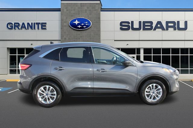 Used 2022 Ford Escape SE w/ Cold Weather Package image 6