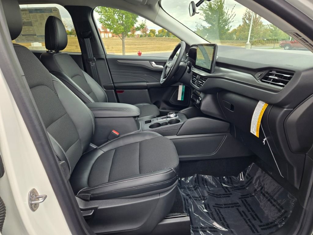 Used 2024 Ford Escape SE image 6