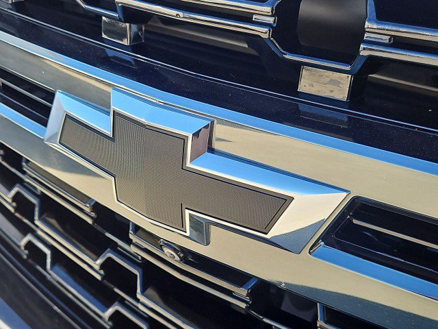 Used 2022 Chevrolet Tahoe Z71 w/ Luxury Package AWD/4WD image 30