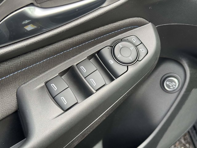 New 2026 Buick Envista Sport Touring w/ Convenience I Package FWD image 18