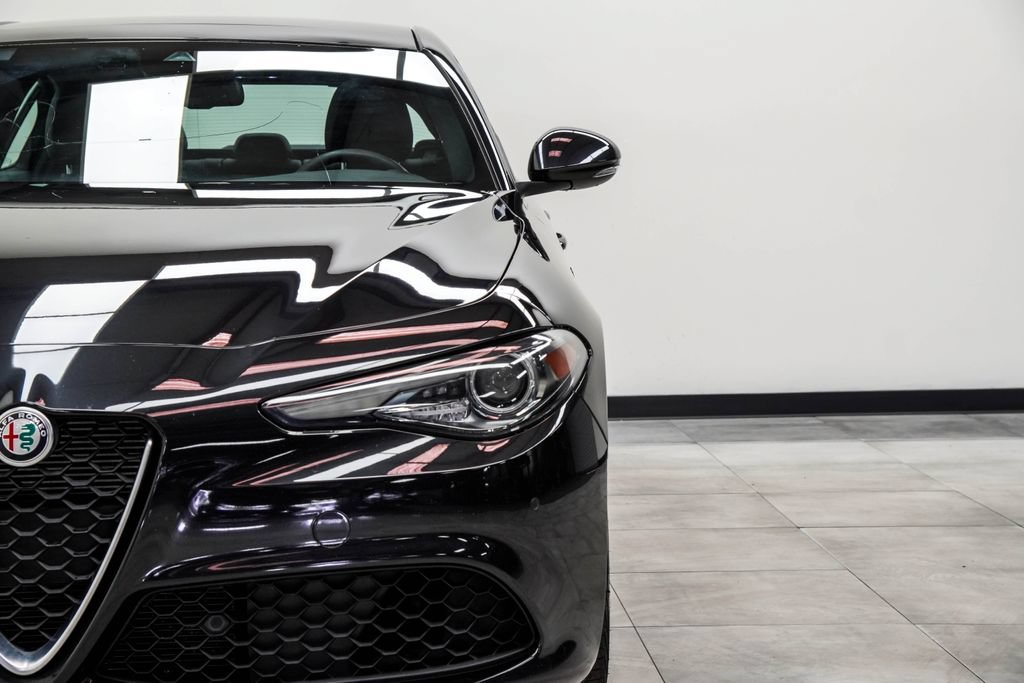 Used 2022 Alfa Romeo Giulia Ti w/ Active Assist Plus Package RWD image 4