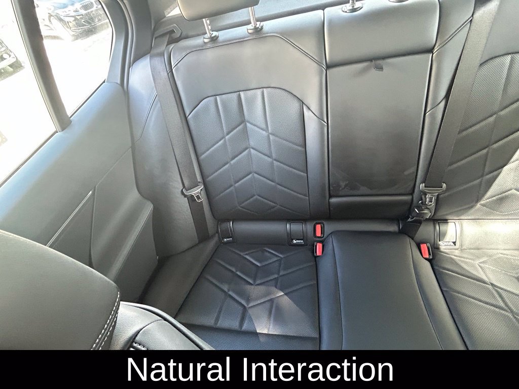 Used 2025 BMW 530i RWD image 12