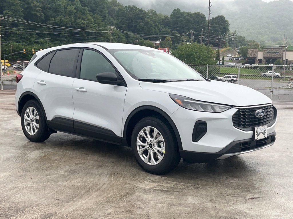 New 2025 Ford Escape Active w/ Cold Weather Package