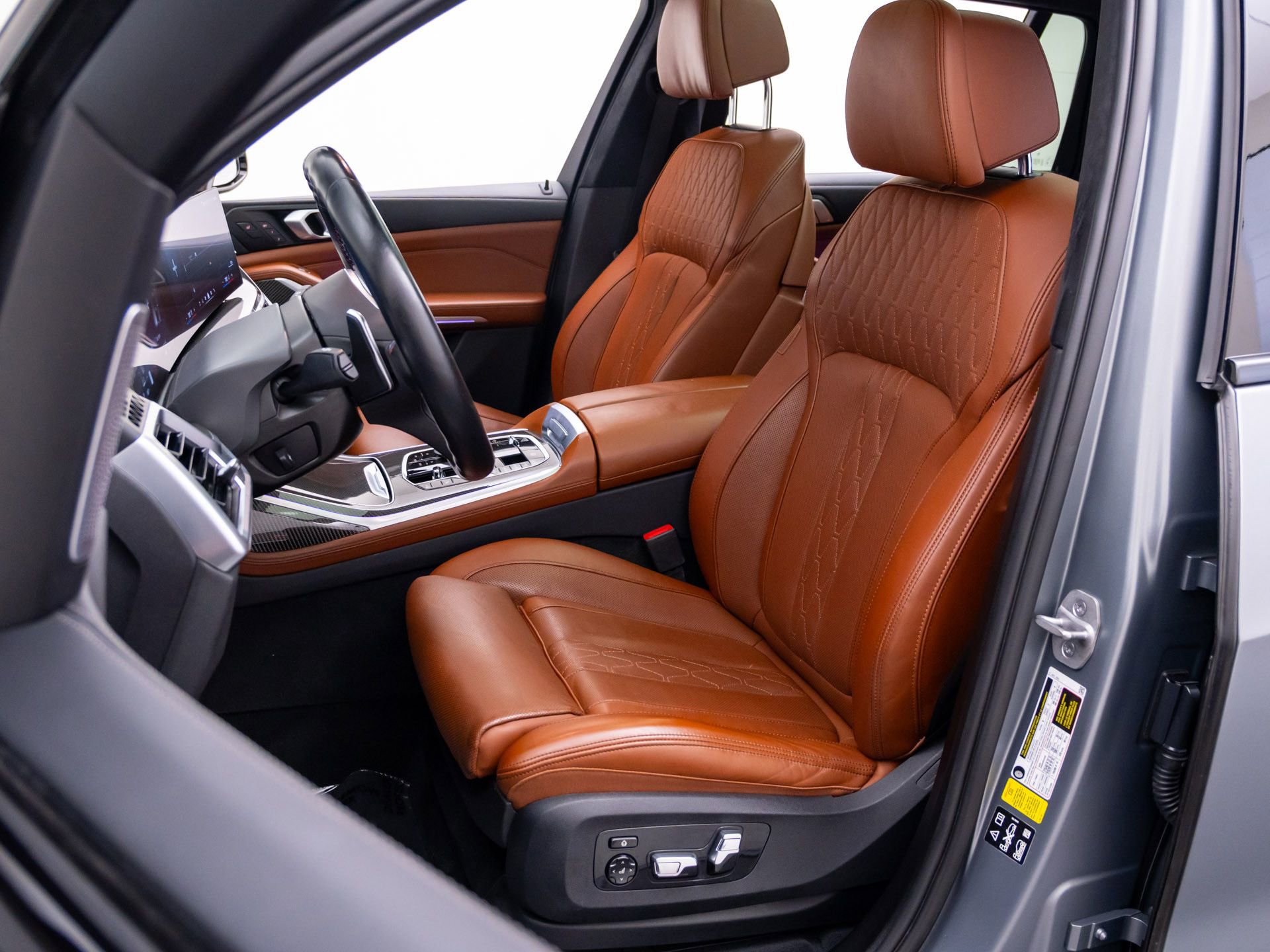 Certified 2024 BMW X7 M60i w/ Executive Package AWD/4WD image 17