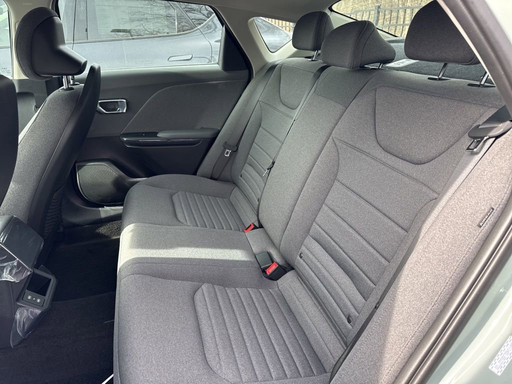 New 2025 Kia K4 EX image 11