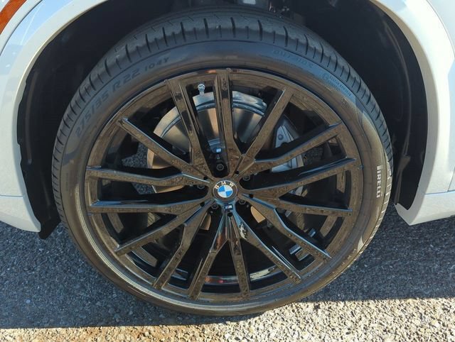 Used 2026 BMW X5 sDrive40i w/ M Sport Package RWD image 10
