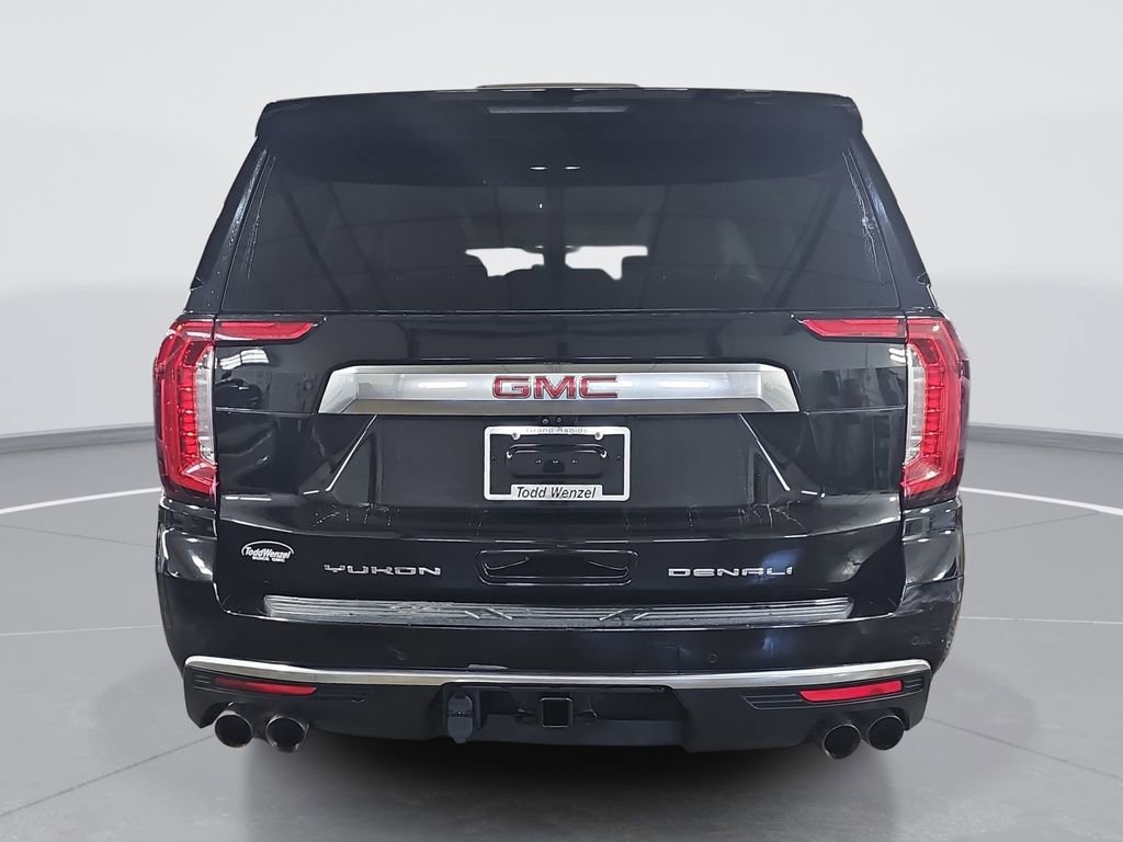 Used 2021 GMC Yukon XL Denali w/ Denali Premium Package image 5