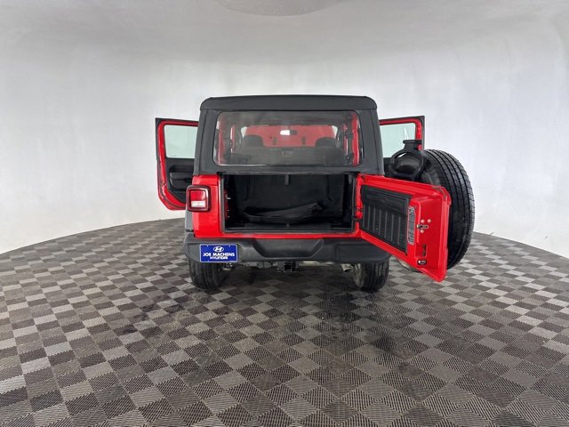Used 2022 Jeep Wrangler Sport image 15