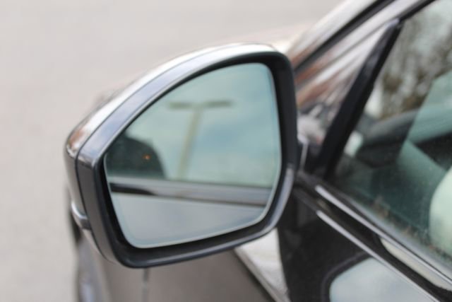 Used 2024 Jaguar E-PACE R-Dynamic SE image 13